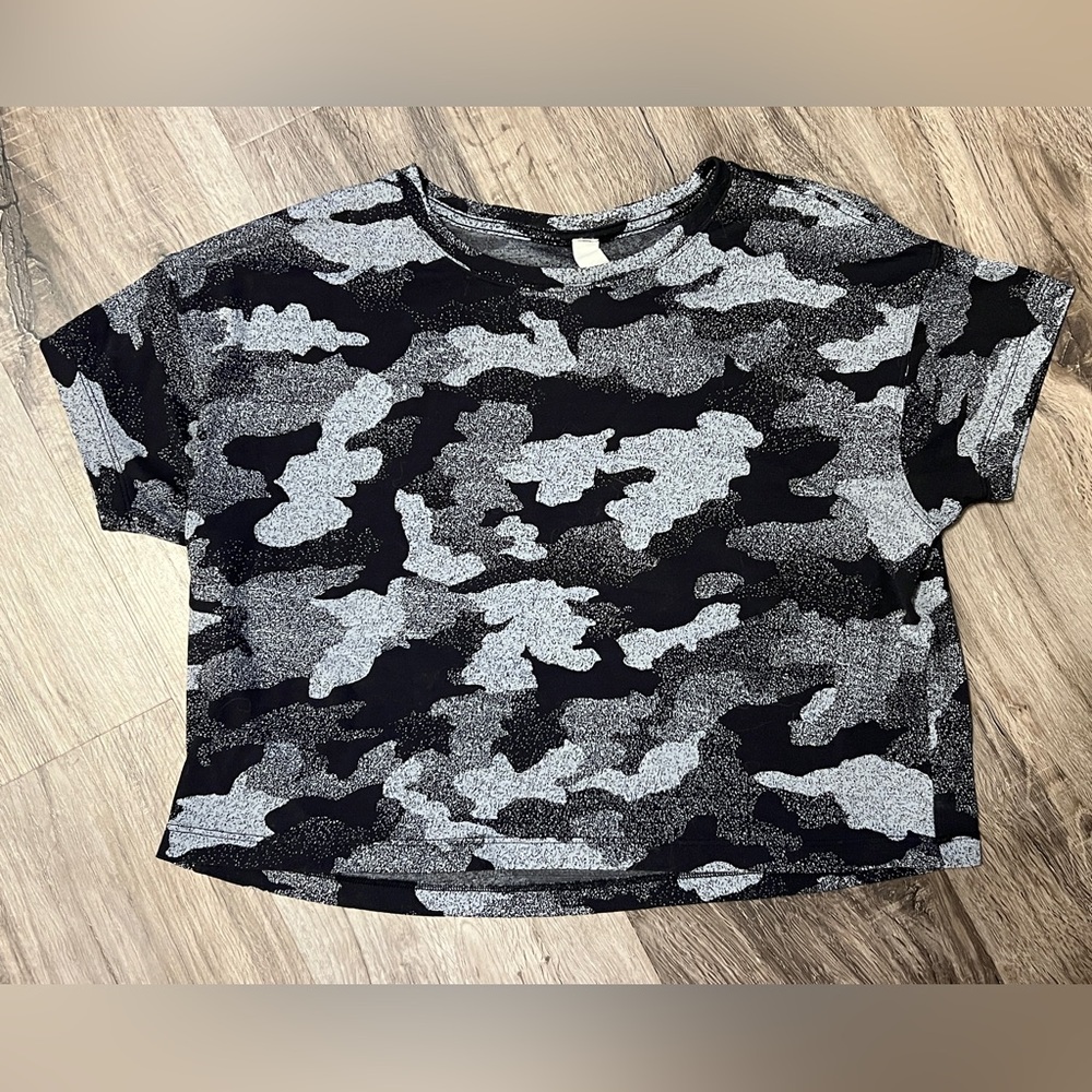 Lululemon 🍋 Cates Tee - Camo